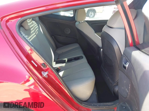 2013 Hyundai Veloster w/Gray Int z VIN KMHTC6AD0DU118150, wystawiony jako IAAI lot #41796309 z przebiegiem 249 384 mil mil oraz . Historia ofert i sprzedaży dostępna na DreamBid. Obrazek 8.