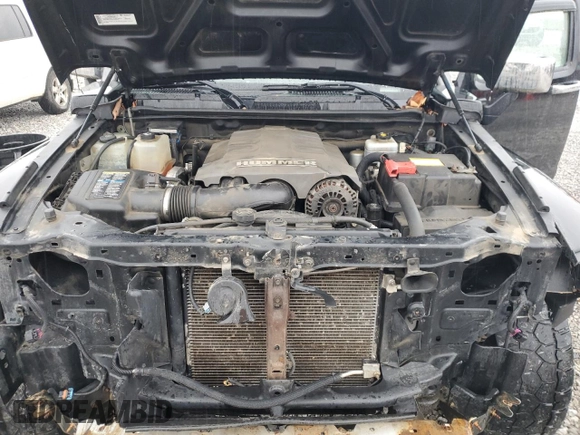 2008 Hummer H3 SUV Alpha with VIN 5GTEN63L988187163, listed as a Copart auction lot 84388474 with 216,831 mi miles and Salvage Title. Bid and sale history available at carsss.com. Image 12.
