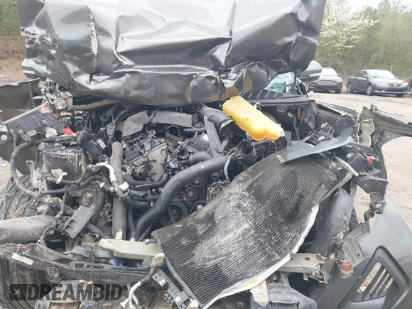 2018 Ford Expedition XLT z VIN 1FMJU1JTXJEA48029, wystawiony jako IAAI lot #41786096 z przebiegiem Nie podano mil oraz . Historia ofert i sprzedaży dostępna na DreamBid. Obrazek 12.
