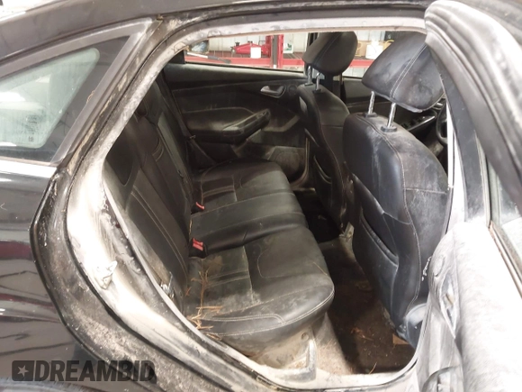 2013 Ford Focus Titanium with VIN 1FADP3J26DL221384, listed as a IAAI auction lot 41820725 with 222,380 mi miles and . Bid and sale history available at carsss.com. Image 8.