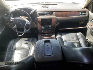 2007 GMC Yukon Denali z VIN 1GKFK63847J206777, wystawiony jako Copart lot #58755735 z przebiegiem 176 237 mil mil oraz Szkoda całkowita • Salvage title. Historia ofert i sprzedaży dostępna na DreamBid. Obrazek 8.