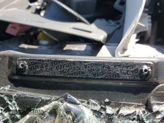 2017 Toyota 4Runner SR5 with VIN JTEZU5JR0H5155342, listed as a Copart auction lot 52781005 with Not provided miles and Salvage title. Bid and sale history available at DreamBid. Image 13.