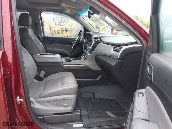 2017 Chevrolet Tahoe LT with VIN 1GNSKBKCXHR270034, listed as a IAAI auction lot 42036132 with 144,530 mi miles. Bid and sale history available at carsss.com. Image 5.