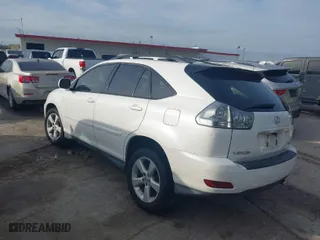 2005 Lexus RX 330 with VIN 2T2HA31U75C041849, listed as a IAAI auction lot 41863608 with 260,566 mi miles. Bid and sale history available at carsss.com. Image 3.