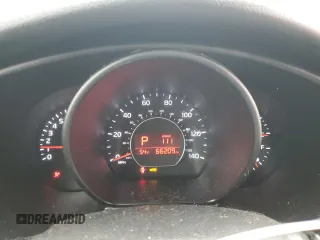 2019 Kia Soul z VIN KNDJN2A25K7912456, wystawiony jako Copart lot #57425395 z przebiegiem 66 209 mil mil oraz Szkoda całkowita • Salvage title. Historia ofert i sprzedaży dostępna na DreamBid. Obrazek 9.