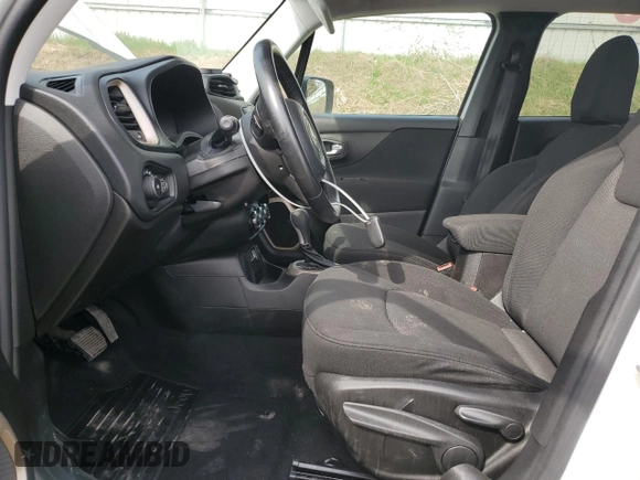 2017 Jeep Renegade Latitude with VIN ZACCJABB3HPE48852, listed as a Copart auction lot 54008295 with 102,088 mi miles and Clean Title. Bid and sale history available at carsss.com. Image 7.