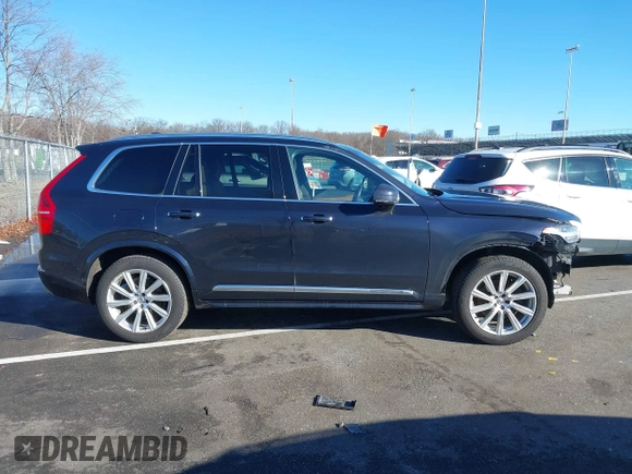 2017 Volvo XC90 Inscription with VIN YV4A22PL7H1142570, listed as a IAAI auction lot 41173079 with 165,647 mi miles. Bid and sale history available at carsss.com. Image 13.