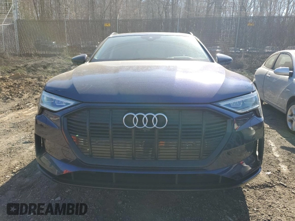 2021 Audi e-tron Prestige z VIN WA1VAAGEXMB028077, wystawiony jako Copart lot #51068735 z przebiegiem 36 998 mil mil oraz Szkody całkowita. Historia ofert i sprzedaży dostępna na DreamBid. Obrazek 5.