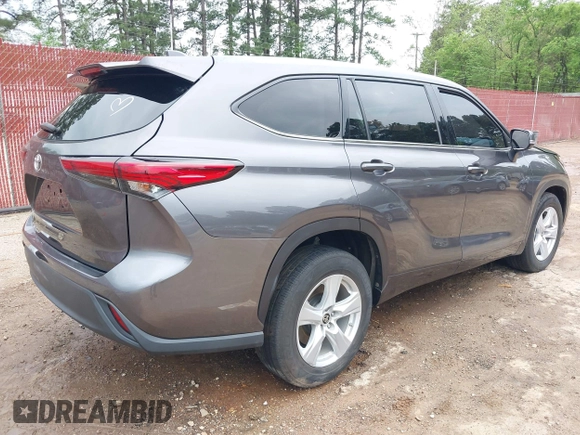 2021 Toyota Highlander L with VIN 5TDCZRAH2MS055113, listed as a IAAI auction lot 41947641 with 58,245 mi miles and . Bid and sale history available at DreamBid. Image 4.