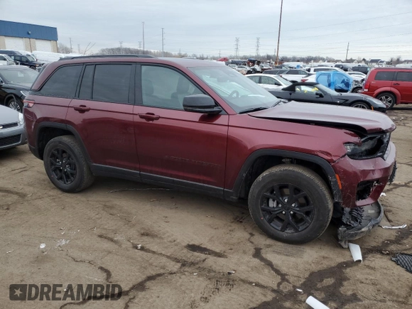 2025 Jeep Grand Cherokee Laredo with VIN 1C4RJHAG3SC274891, listed as a Copart auction lot 86952254 with 1,392 mi miles and Salvage Title. Bid and sale history available at DreamBid. Image 4.