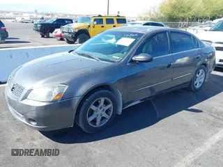 2005 Nissan Altima 3.5 SE with VIN 1N4BL11D45N455716, listed as a IAAI auction lot 41658611 with 1 mi miles. Bid and sale history available at carsss.com. Image 2.