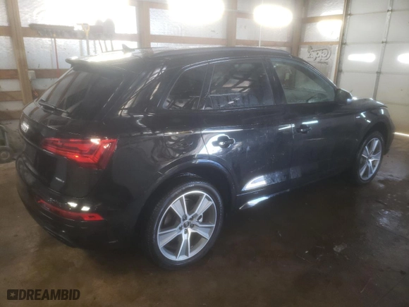 2025 Audi Q5 S line Premium with VIN WA1GAAFY9S2025561, listed as a Copart auction lot 88153065 with 1,745 mi miles and Clean Title. Bid and sale history available at carsss.com. Image 3.