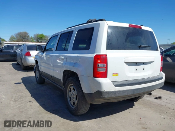 2015 Jeep Patriot High Altitude with VIN 1C4NJRAB4FD393641, listed as a IAAI auction lot 41814354 with 119,816 mi miles. Bid and sale history available at carsss.com. Image 3.