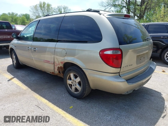2005 Dodge Caravan SXT with VIN 2D4GP44L35R354679, listed as a IAAI auction lot 42086549 with 225,428 mi miles. Bid and sale history available at carsss.com. Image 3.
