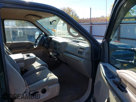 2001 Ford Super Duty F-250 XL with VIN 1FTNX20FX1ED76419, listed as a IAAI auction lot 40859096 with 223,278 mi miles. Bid and sale history available at carsss.com. Image 5.