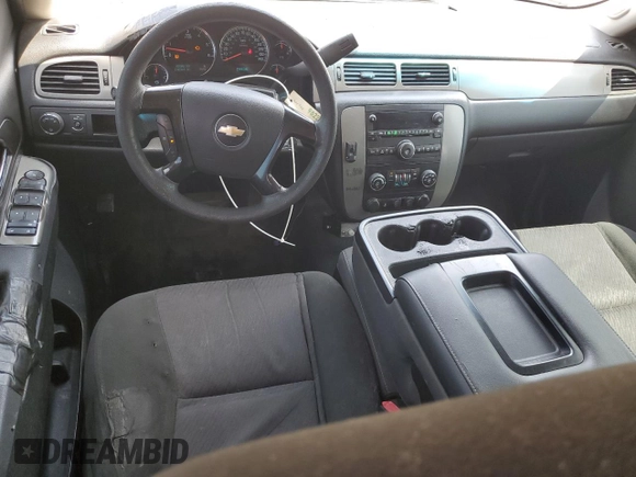 2014 Chevrolet Tahoe Commercial with VIN 1GNLC2E00ER164108, listed as a Copart auction lot 63034785 with 190,949 mi miles and Salvage title. Bid and sale history available at DreamBid. Image 8.