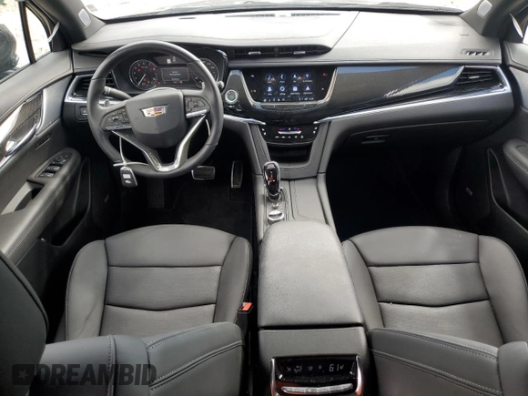 2024 Cadillac XT6 AWD Sport z VIN 1GYKPGRS6RZ749292, wystawiony jako Copart lot #50844795 z przebiegiem 12 972 mil mil oraz Szkoda całkowita • Salvage title. Historia ofert i sprzedaży dostępna na DreamBid. Obrazek 8.