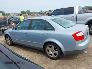 2004 Audi A4 1.8T z VIN WAULC68EX4A110705, wystawiony jako IAAI lot #42466648 z przebiegiem 163 799 mil mil oraz . Historia ofert i sprzedaży dostępna na DreamBid. Obrazek 14.