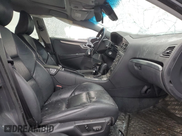 2009 Volvo S60 2.5T with VIN YV1RH592092725899, listed as a Copart auction lot 41494675 with 0 mi miles and Salvage Title. Bid and sale history available at carsss.com. Image 7.