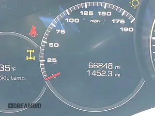2019 Porsche Cayenne S z VIN WP1AB2AYXKDA62661, wystawiony jako IAAI lot #41622201 z przebiegiem 66 848 mil mil oraz . Historia ofert i sprzedaży dostępna na DreamBid. Obrazek 16.