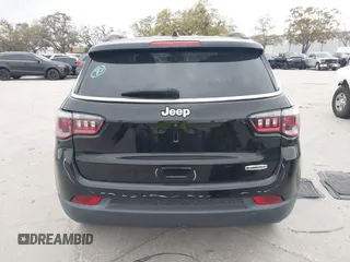 2019 Jeep Compass Altitude z VIN 3C4NJCBB2KT815146, wystawiony jako IAAI lot #41728255 z przebiegiem 50 852 mil mil oraz . Historia ofert i sprzedaży dostępna na DreamBid. Obrazek 17.