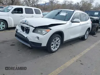 2014 BMW X1 xDrive28i z VIN WBAVL1C54EVY23533, wystawiony jako IAAI lot #41949759 z przebiegiem Nie podano mil oraz . Historia ofert i sprzedaży dostępna na DreamBid. Obrazek 2.