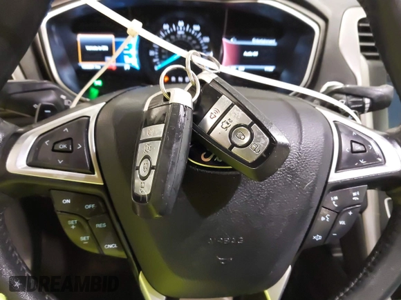 2017 Ford Fusion SE with VIN 3FA6P0HD1HR275097, listed as a IAAI auction lot 41791961 with 136,887 mi miles. Bid and sale history available at carsss.com. Image 11.