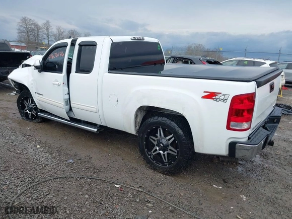 2007 GMC Sierra 1500 SLE1 with VIN 2GTEK19JX71607023, listed as a IAAI auction lot 41636146 with 181,268 mi miles. Bid and sale history available at carsss.com. Image 3.
