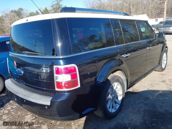 2010 Ford Flex SEL with VIN 2FMGK5CC5ABA99843, listed as a IAAI auction lot 41585750 with 138,916 mi miles. Bid and sale history available at carsss.com. Image 4.