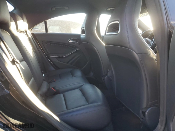 2014 Mercedes-Benz CLA-Class CLA 250 with VIN WDDSJ4EB8EN025686, listed as a Copart auction lot 83102624 with 75,155 mi miles and Clean Title. Bid and sale history available at carsss.com. Image 10.