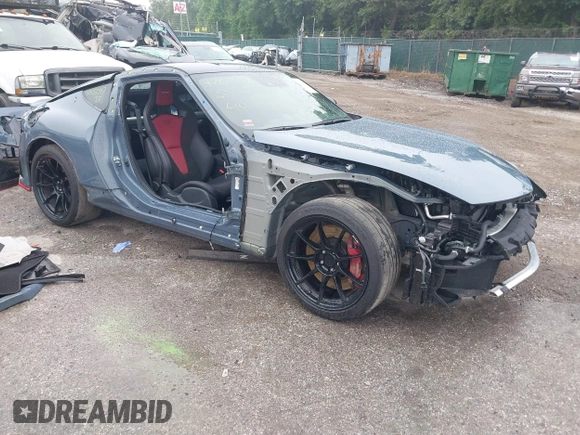2024 Nissan Z Nismo with VIN JN1BZ4CH9RM360447, listed as a IAAI auction lot 42457597 with 9,723 mi miles and . Bid and sale history available at DreamBid. Image 1.