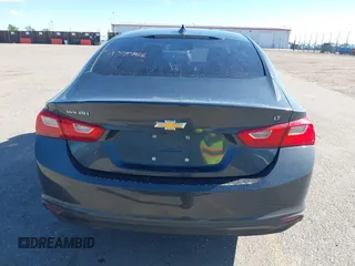 2018 Chevrolet Malibu LT z VIN 1G1ZD5STXJF239806, wystawiony jako IAAI lot #42175966 z przebiegiem 160 282 mil mil oraz . Historia ofert i sprzedaży dostępna na DreamBid. Obrazek 16.
