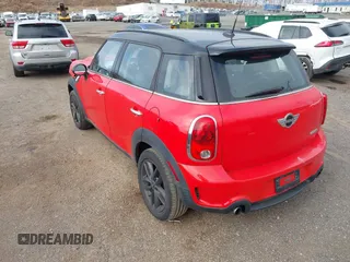 2012 MINI Countryman S z VIN WMWZC3C52CWM26424, wystawiony jako IAAI lot #41828011 z przebiegiem 145 678 mil mil oraz . Historia ofert i sprzedaży dostępna na DreamBid. Obrazek 3.