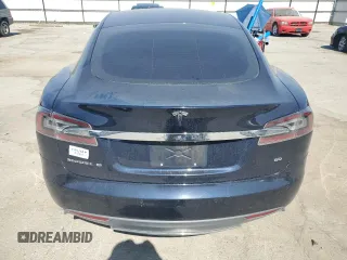 2014 Tesla Model S 60 с VIN 5YJSA1S13EFP29202, выставлен на аукционе Copart как лот 59046255 с пробегом Не указан миль и Списание • Salvage title. История ставок и продаж доступна на DreamBid. Изображение 6.