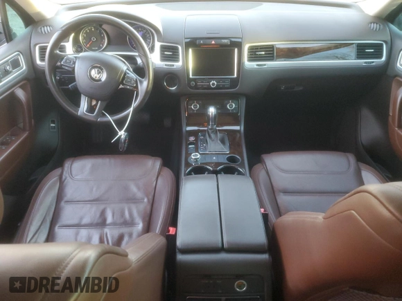 2013 Volkswagen Touareg Lux with VIN WVGEF9BP1DD001025, listed as a Copart auction lot 83784314 with 205,871 mi miles and Salvage Title. Bid and sale history available at DreamBid. Image 8.