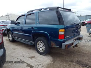 2005 Chevrolet Tahoe Z71 with VIN 1GNEK13Z95R255918, listed as a IAAI auction lot 42033067 with 236,936 mi miles. Bid and sale history available at carsss.com. Image 3.