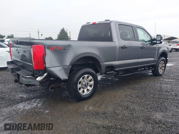 2024 Ford Super Duty F-250 SRW XL with VIN 1FT7W2BT5RED24013, listed as a IAAI auction lot 41206461 with 40,565 mi miles. Bid and sale history available at carsss.com. Image 4.