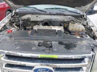 2011 Ford Expedition Limited with VIN 1FMJU1K56BEF19871, listed as a IAAI auction lot 41612117 with 246,367 mi miles. Bid and sale history available at carsss.com. Image 10.