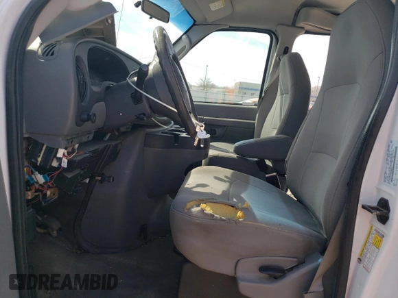 2008 Ford Econoline Cargo Commercial with VIN 1FTNE14W88DA08069, listed as a Copart auction lot 48592425 with 198,699 mi miles and Salvage title. Bid and sale history available at DreamBid. Image 7.
