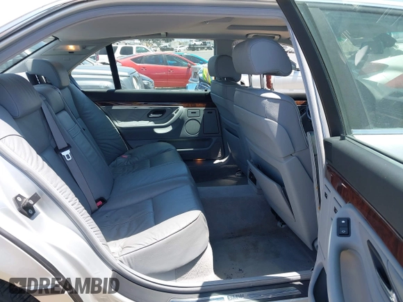 2000 BMW 7 Series 740iL with VIN WBAGH8341YDP14211, listed as a IAAI auction lot 42671152 with 247,472 mi miles and . Bid and sale history available at DreamBid. Image 8.