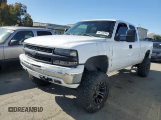2000 Chevrolet Silverado 1500 LT with VIN 1GCEK19T1YE383285, listed as a Copart auction lot 44754255 with 159,858 mi miles and Salvage Title. Bid and sale history available at carsss.com. Image 1.