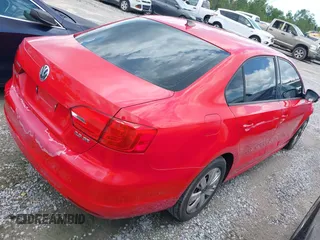 2012 Volkswagen Jetta SE с VIN 3VWDP7AJ6CM086877, выставлен на аукционе IAAI как лот 42390302 с пробегом 189 490 миль миль и . История ставок и продаж доступна на DreamBid. Изображение 4.