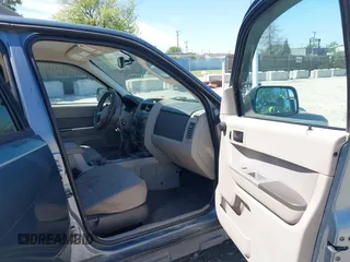 2012 Ford Escape XLT with VIN 1FMCU0D73CKB57521, listed as a IAAI auction lot 42380937 with 155,558 mi miles and . Bid and sale history available at DreamBid. Image 5.