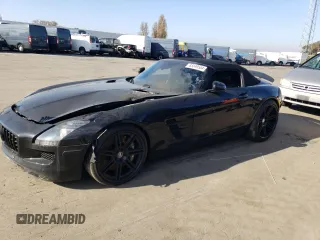 2012 Mercedes-Benz SLS AMG z VIN WDDRK7HA9CA006729, wystawiony jako Copart lot #83349504 z przebiegiem 24 370 mil mil oraz Szkody całkowita. Historia ofert i sprzedaży dostępna na DreamBid. Obrazek 1.