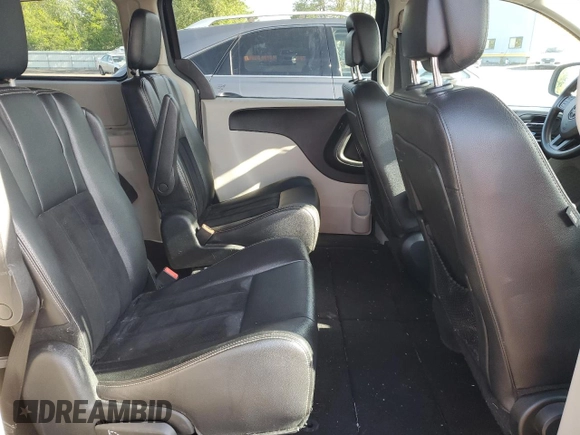 2018 Dodge Grand Caravan SXT with VIN 2C4RDGCG8JR300082, listed as a Copart auction lot 55357765 with 119,444 mi miles and Salvage Title. Bid and sale history available at DreamBid. Image 11.