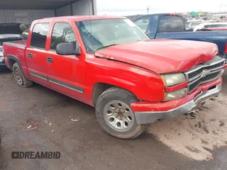 2006 Chevrolet Silverado 1500 LT1 with VIN 2GCEC13T261102535, listed as a IAAI auction lot 41474459 with 362,668 mi miles. Bid and sale history available at carsss.com. Image 1.