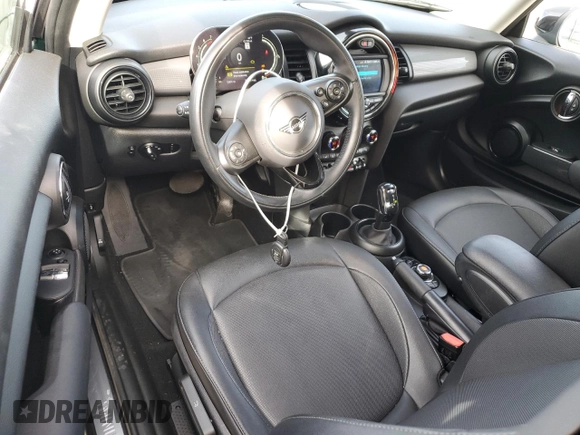 2021 MINI Hardtop Cooper с VIN WMWXR3C0XM2P13271, выставлен на аукционе Copart как лот 42052835 с пробегом 22 624 миль миль и Списание • Salvage title. История ставок и продаж доступна на DreamBid. Изображение 8.