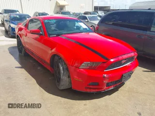 2014 Ford Mustang V6 with VIN 1ZVBP8AM1E5201949, listed as a IAAI auction lot 42505831 with 150,236 mi miles and . Bid and sale history available at DreamBid. Image 1.