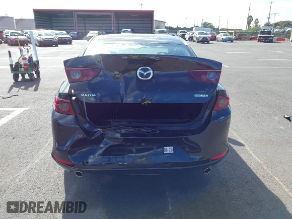 2020 Mazda 3 Select с VIN 3MZBPACL9LM131720, выставлен на аукционе IAAI как лот 41699018 с пробегом 63 627 миль миль и . История ставок и продаж доступна на DreamBid. Изображение 17.
