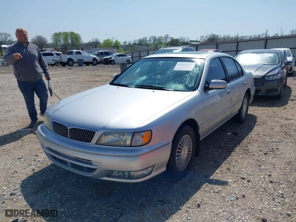 1998 Infiniti I30 Standard with VIN JNKCA21A9WT615911, listed as a IAAI auction lot 41904788 with 216,340 mi miles. Bid and sale history available at carsss.com. Image 17.